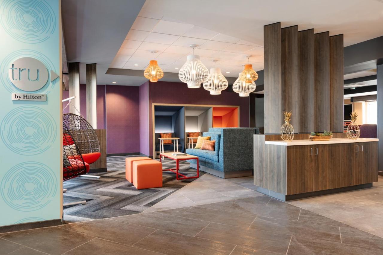 Tru By Hilton Easton Hotell Exteriör bild