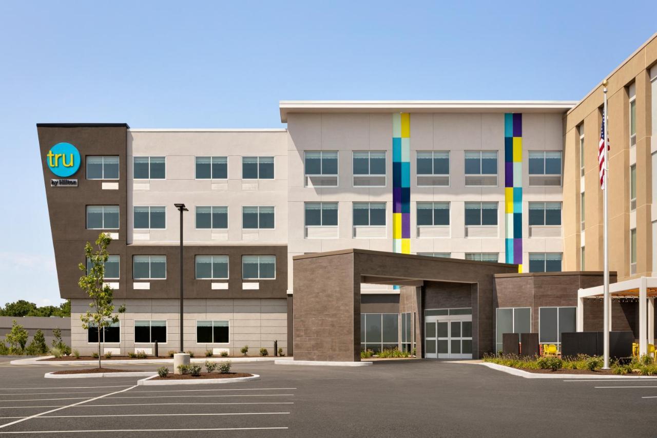 Tru By Hilton Easton Hotell Exteriör bild