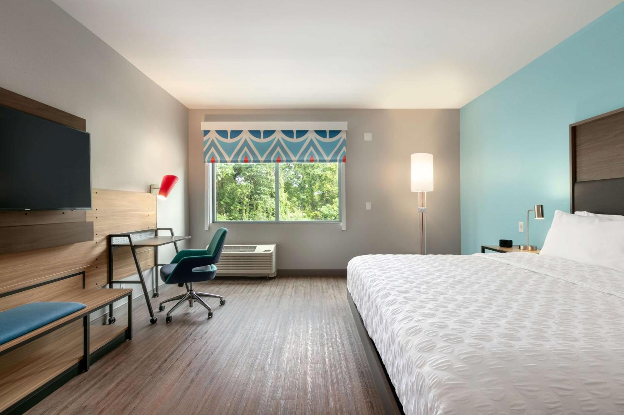 Tru By Hilton Easton Hotell Exteriör bild