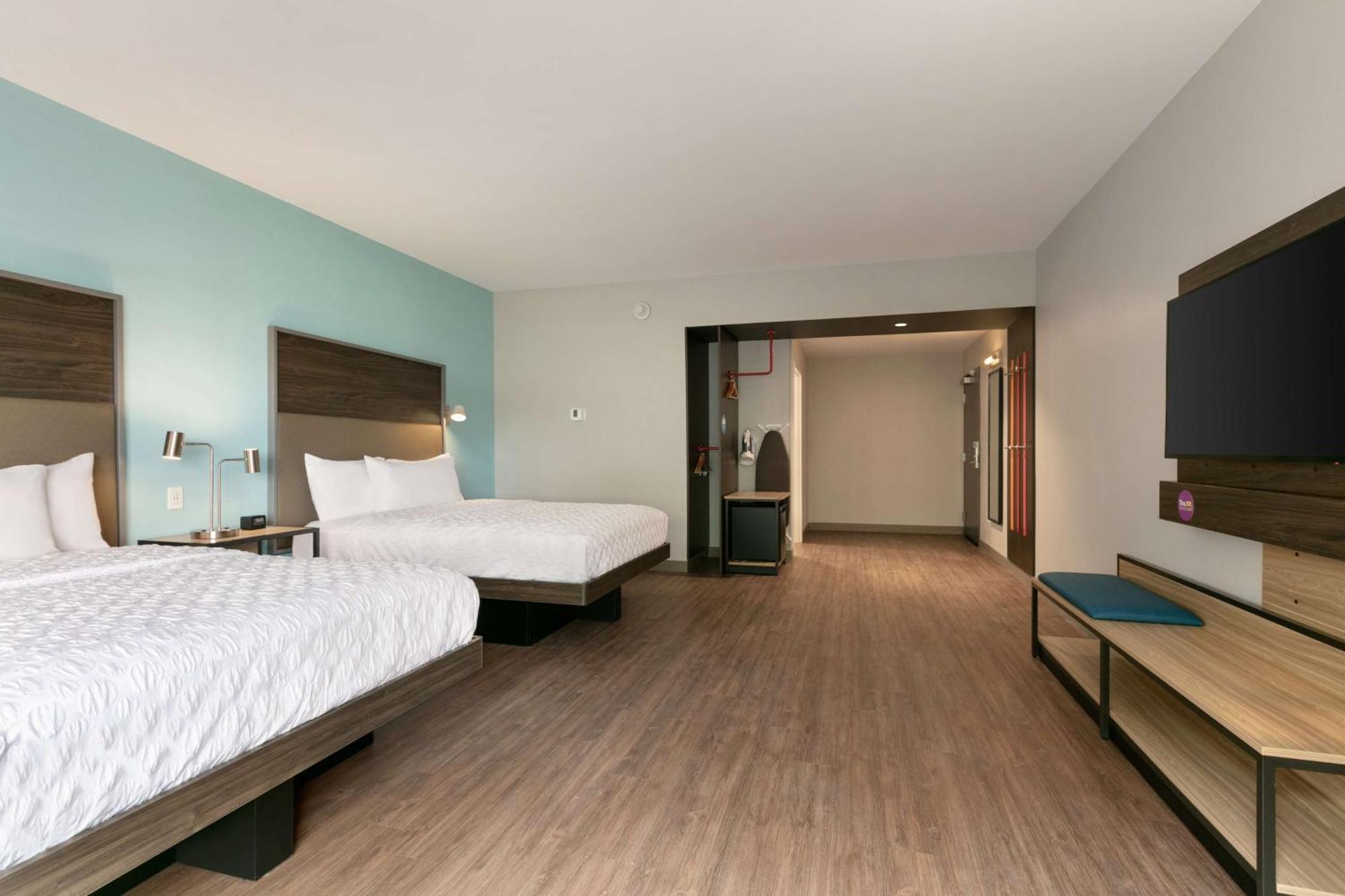 Tru By Hilton Easton Hotell Exteriör bild