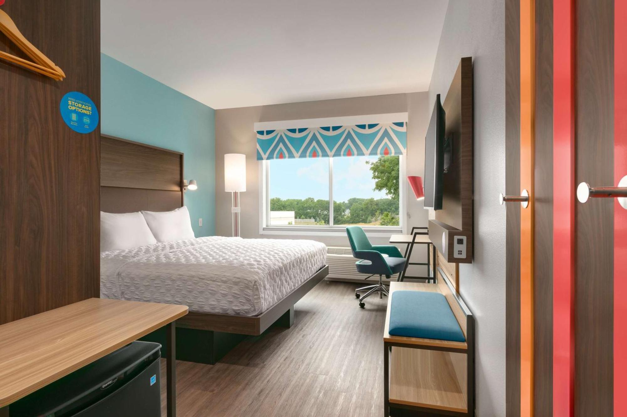 Tru By Hilton Easton Hotell Exteriör bild