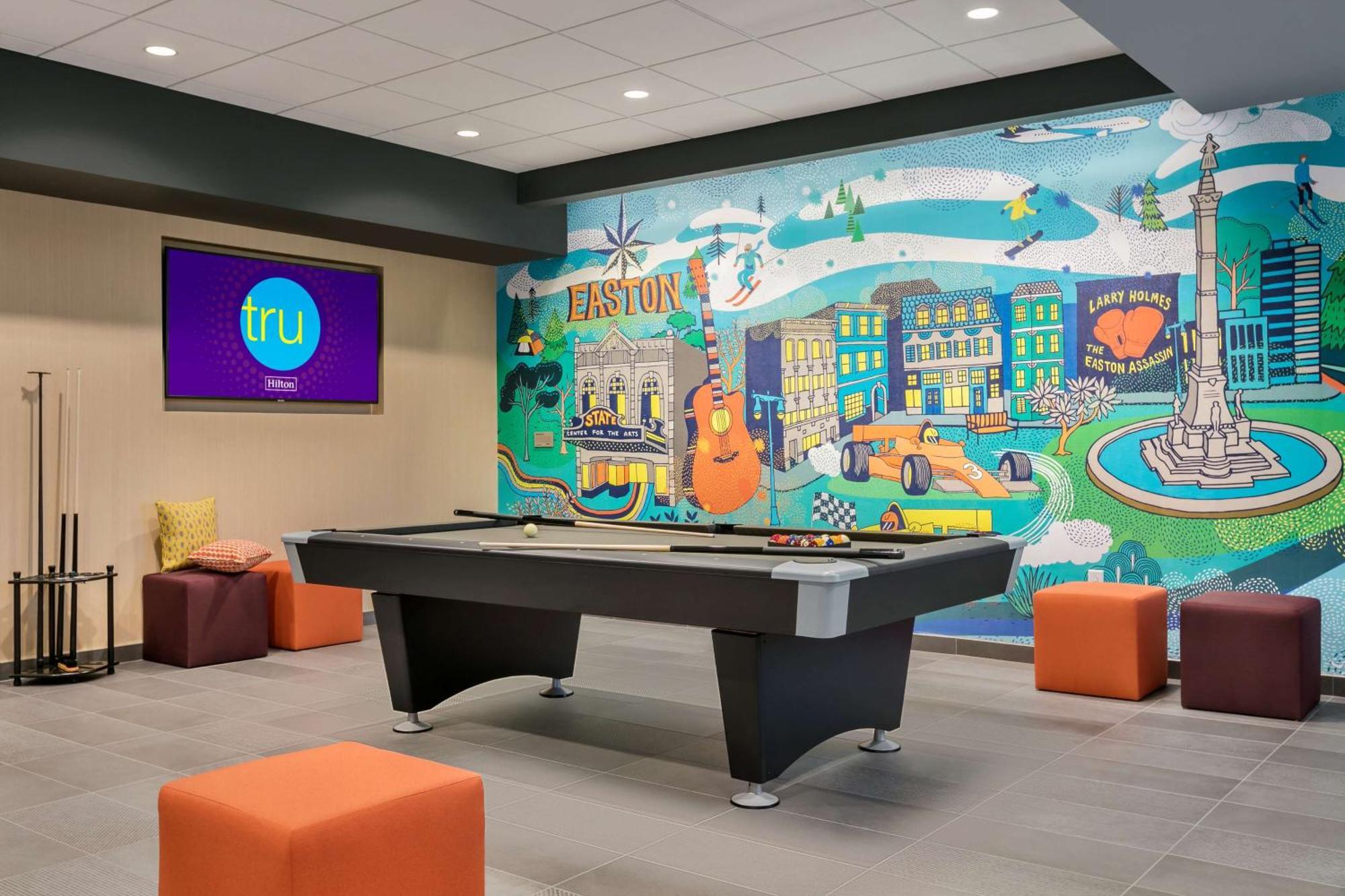 Tru By Hilton Easton Hotell Exteriör bild